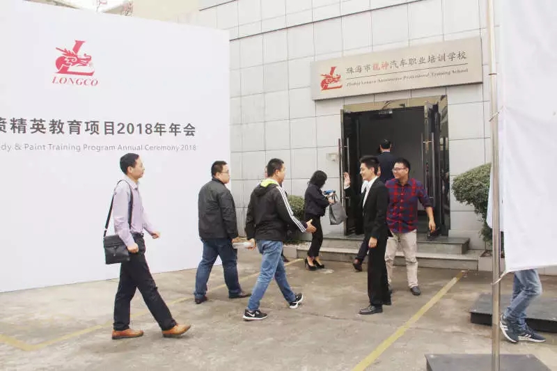 1567567952280717.jpg 640.webp (1).jpg